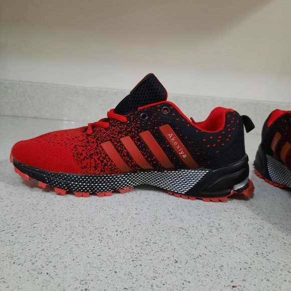 NEW Akexiya Red and Black Runners - Picture 2 of 5